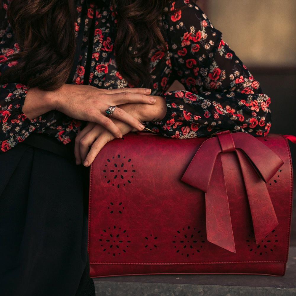 LOUISE | Sac Papillon Élégant