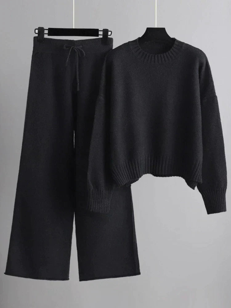 Chloé™ | Elegant Knit Duo